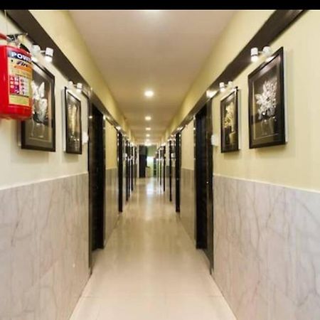 Hotel Swaraj Logde パンベル エクステリア 写真